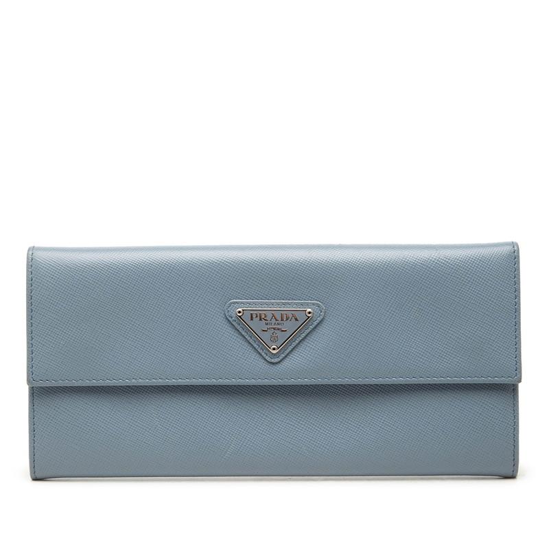 PRADA サフィアーノレザー 長財布 三角ロゴ ライトブルー PRADA（プラダ） 三角ロゴプレート サフィアーノ 長財布 ライトブルー