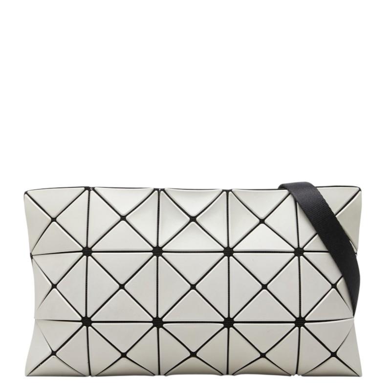 ISSEY MIYAKE（イッセイミヤケ） バオバオ CARTON 斜めかけ ショルダー