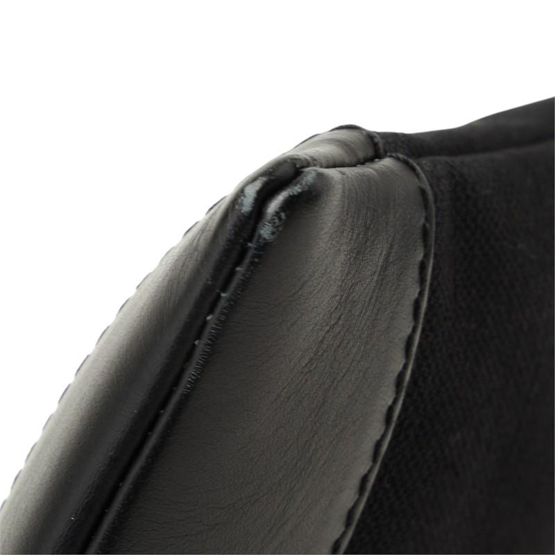 BALENCIAGA（バレンシアガ） ネイビークリップ クラッチバッグ