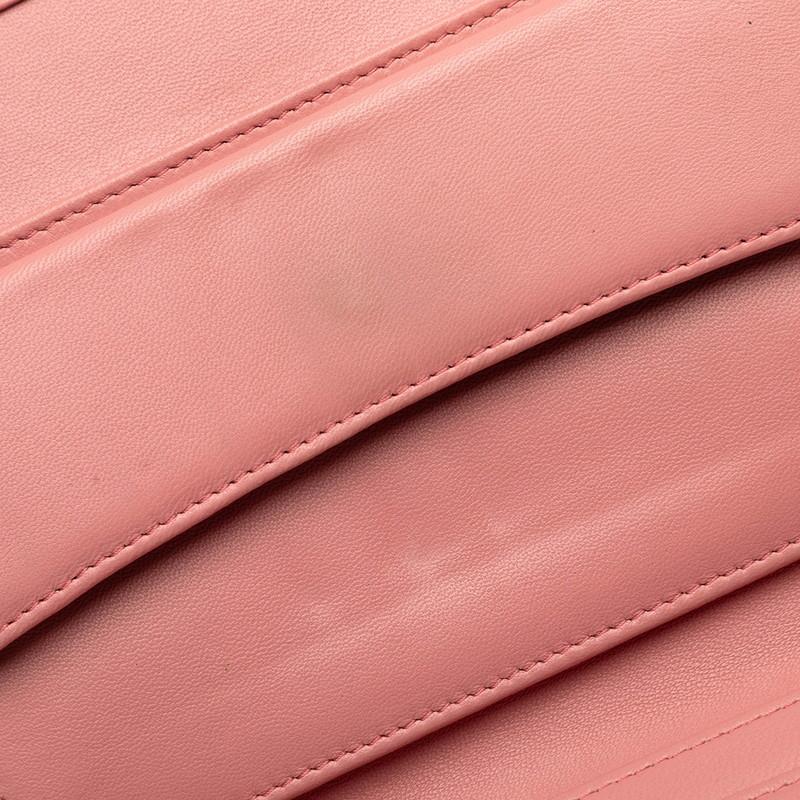 CHANEL（シャネル） ココマーク マトラッセ 三つ折り 長財布 A31506