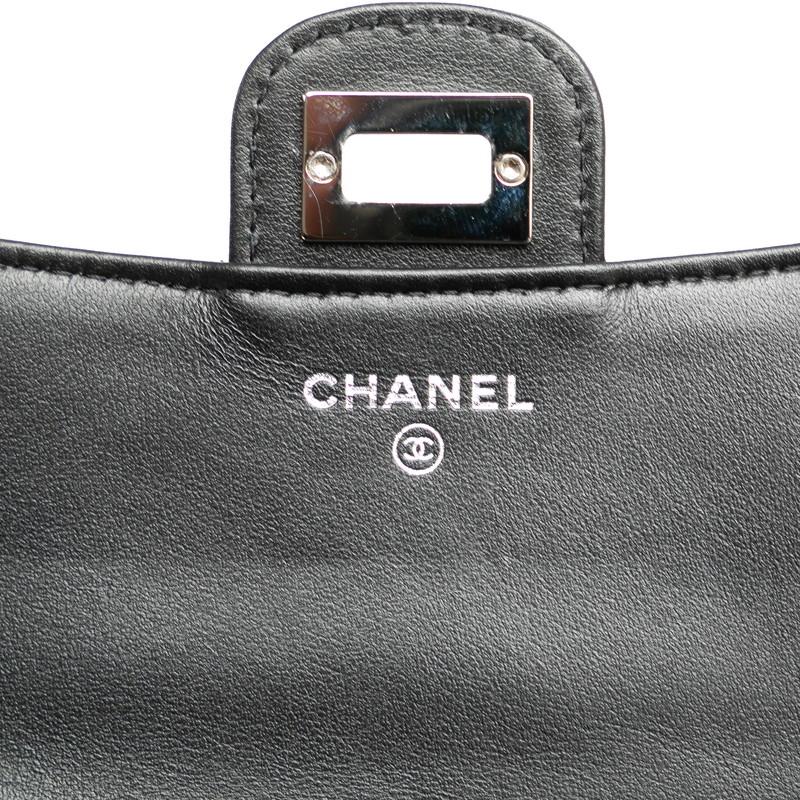 CHANEL シャネル シェブロン Vステッチ 斜め掛け チェーンショルダー 