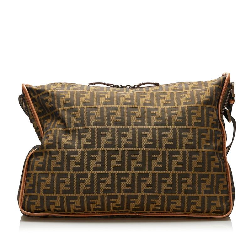 正規品・廃盤 フェンディ ボディバッグ ズッカ FF 斜め掛け ユニセックス 茶 FENDI（フェンディ） ズッカ 斜め掛け ショルダーバッグ 7VA148