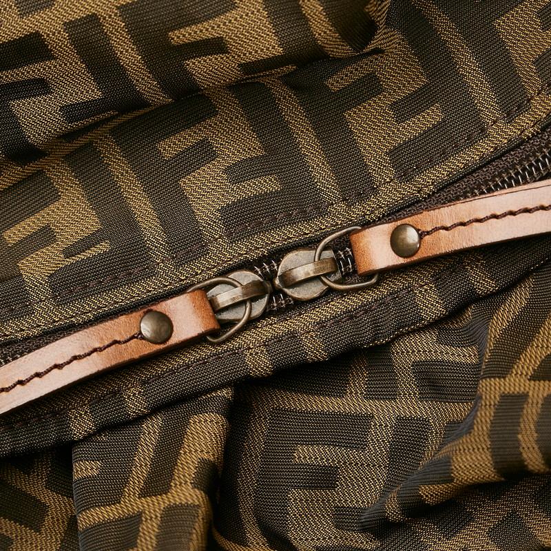 FENDI（フェンディ） ズッカ 斜め掛け ショルダーバッグ 7VA148