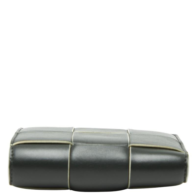 ボッテガヴェネタ マキシイントレチャート カセット 二つ折り財布