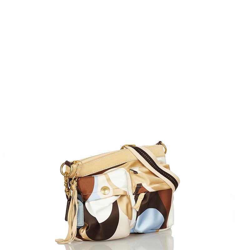 COACHバッグ　 ロゴ柄 ショルダーバッグ ベージュ/ネイビー COACH（コーチ） シグネチャー ハンプトンズ ウィークエンド 10111