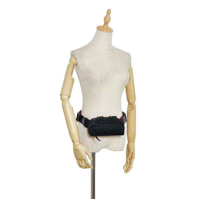 Christian Louboutin（クリスチャンルブタン） モノグラムエンボス