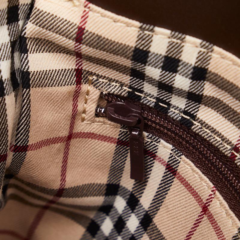 BURBERRY（バーバリー） ノバチェック ロゴ型押し シルバー金具