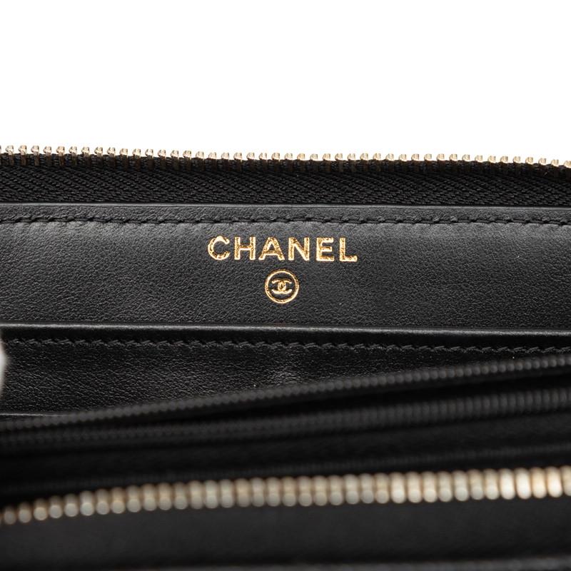 CHANEL（シャネル） ココマーク マトラッセ ラインストーン 長財布