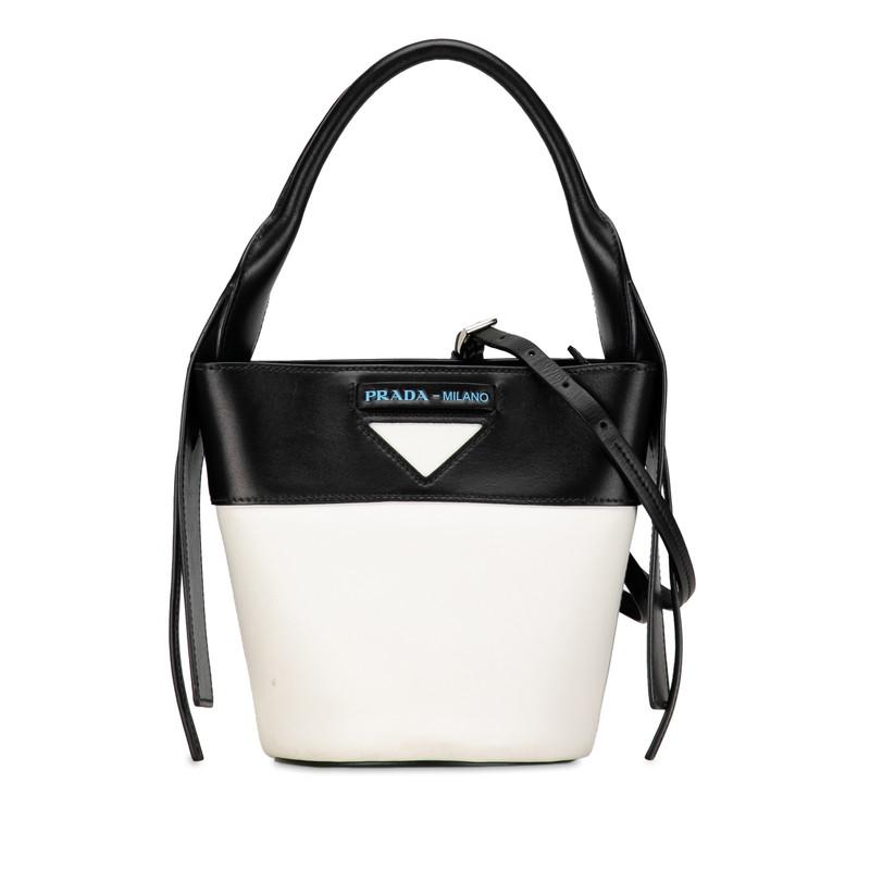 プラダ ウーヴェルチュール ハンドバッグ ショルダーバッグ 2WAY 1BE015 ホワイト ブラック レザー レディース PRADA 【中古】 プラダ ウーヴェルチュール ハンドバッグ ショルダーバッグ 2WAY