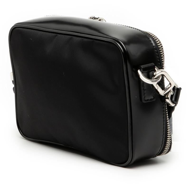 PRADA（プラダ） トライアングルロゴ RE-Nylon ショルダーバッグ