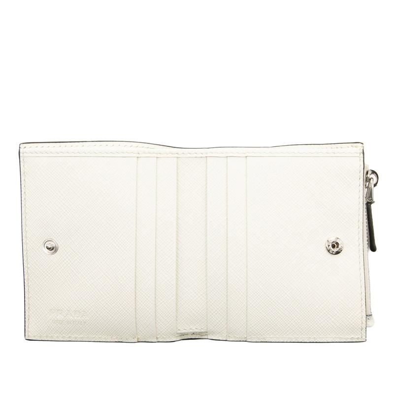 PRADA（プラダ） トライアングルロゴ 二つ折り財布 コンパクト