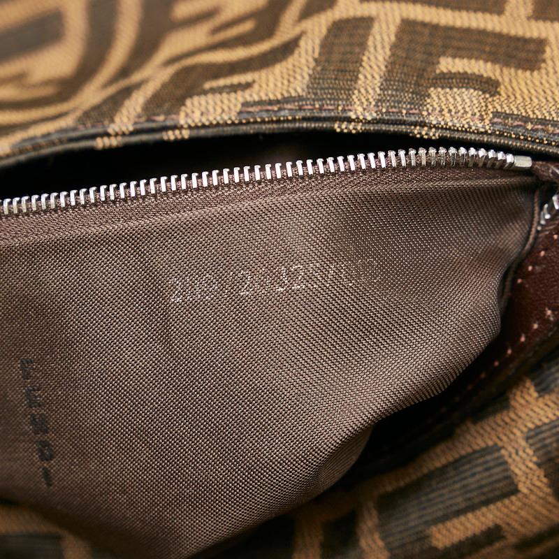 FENDI（フェンディ） ズッカ マンマバケット ハンドバッグ 26325