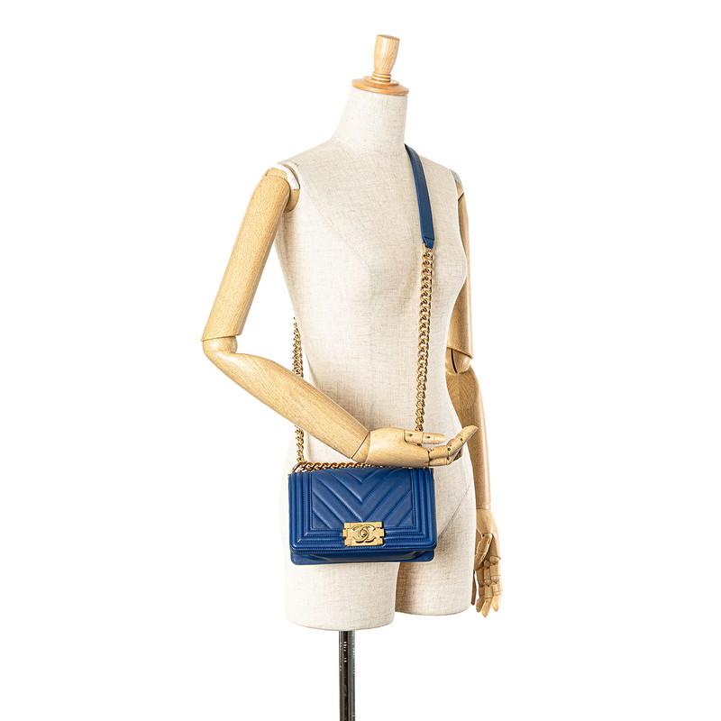 CHANEL（シャネル） ボーイシャネル20 Vステッチ 斜め掛け チェーン