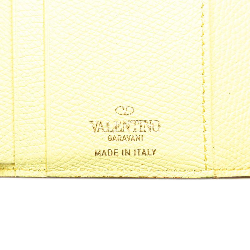 VALENTINO（ヴァレンティノ） Vロゴ 二つ折り財布 イエロー レザー 