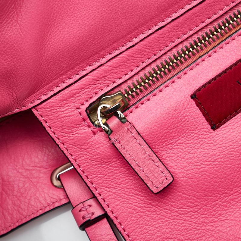 p44【美品】ヴァレンティノ　ロックスタッズ　ビジュー　レザー　ハンドバッグ p44【美品】ヴァレンティノ ロックスタッズ ビジュー レザー