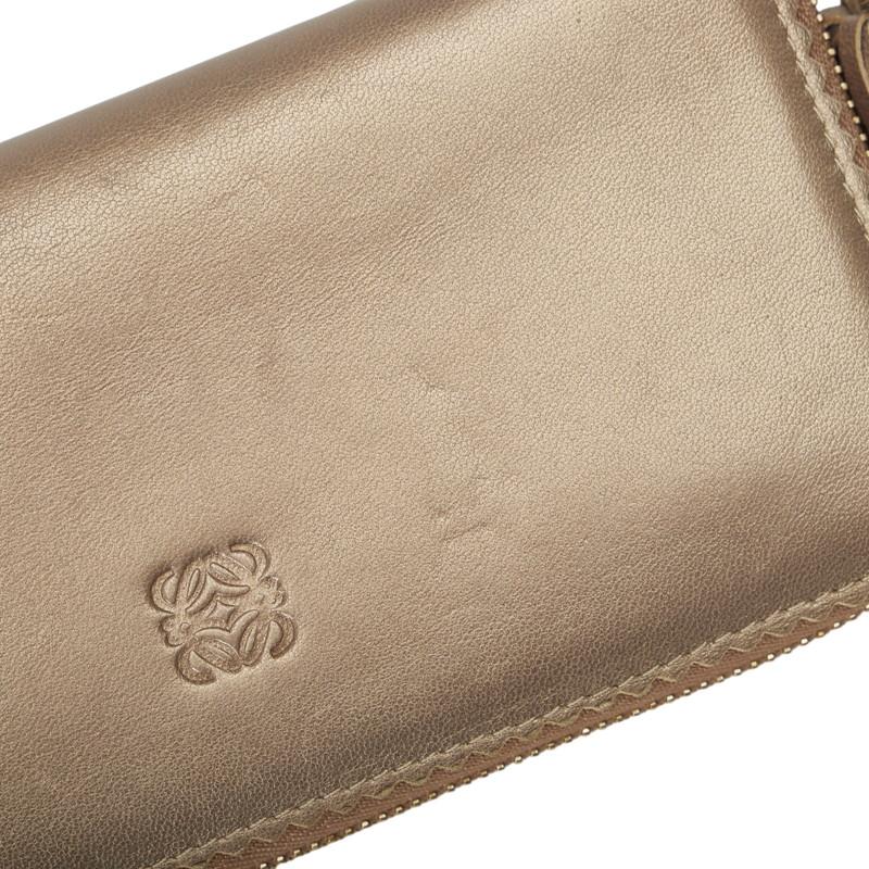 LOEWE ロエベ アナグラム ミニタッセル ゴールド金具 長財布 LOEWE ロエベ アナグラム ミニタッセル ゴールド金具 長財布