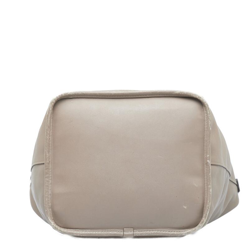 LOEWE ロエベ アナグラム スエード ハンドバッグ キャメル ゴールド金具 LOEWE ロエベ アナグラム スエード ハンドバッグ キャメル ゴールド