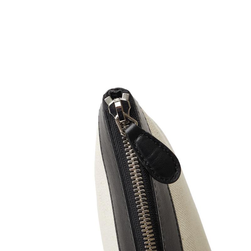 BALENCIAGA（バレンシアガ） ロゴ ネイビークリップM セカンドバッグ