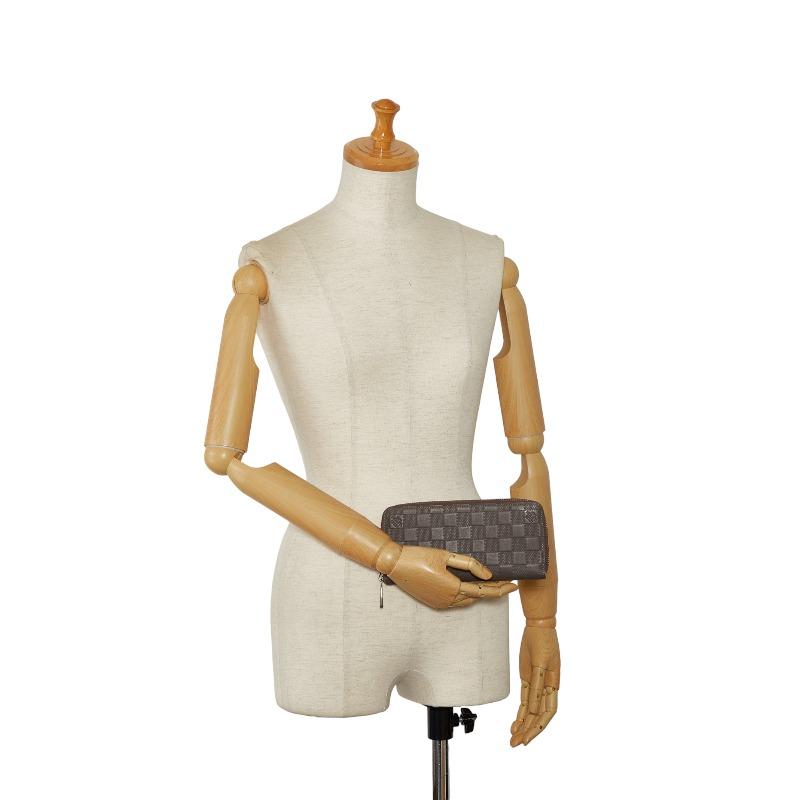 ルイ ヴィトン ダミエ アンフィニ ヴェルティカル ジッピーウォレット ラウンドファスナー 長財布 N62235 ブラウン レザー 【中古】 LOUIS VUITTON（ルイ・ヴィトン） ルイ ヴィトン ダミエ アンフィニ