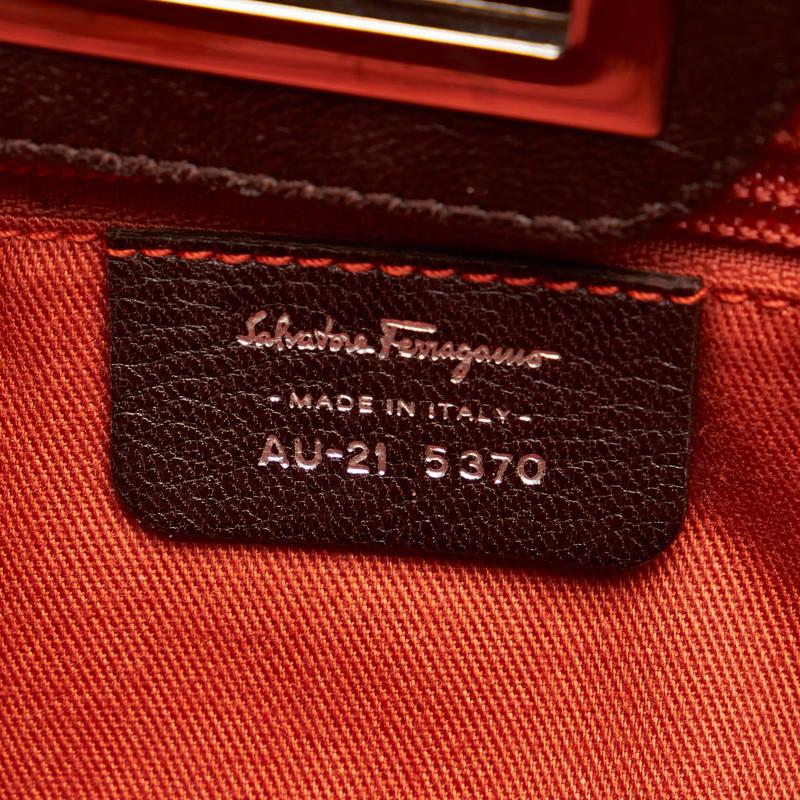 サルヴァトーレフェラガモ ガンチーニ ショルダーバッグ AU215370  