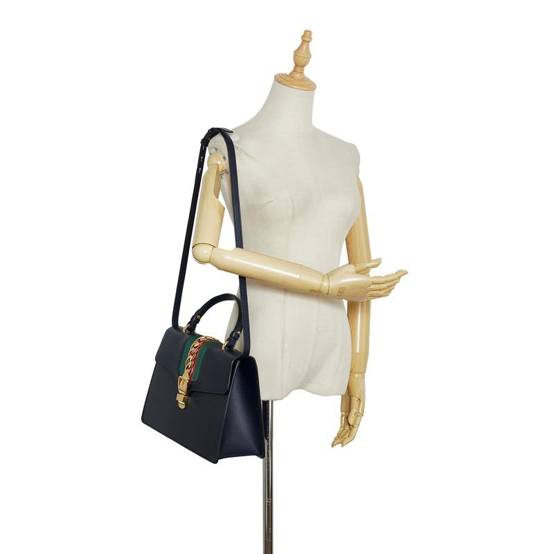 GUCCI グッチ シルヴィー ハンドバッグ ショルダーバッグ 2WAY GUCCI グッチ シルヴィー ハンドバッグ ショルダーバッグ 2WAY