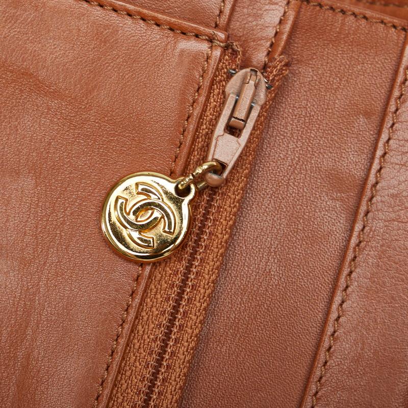CHANEL シャネル ココマーク ココロック ゴールド金具 三つ折り CHANEL シャネル ココマーク ココロック ゴールド金具 三つ折り