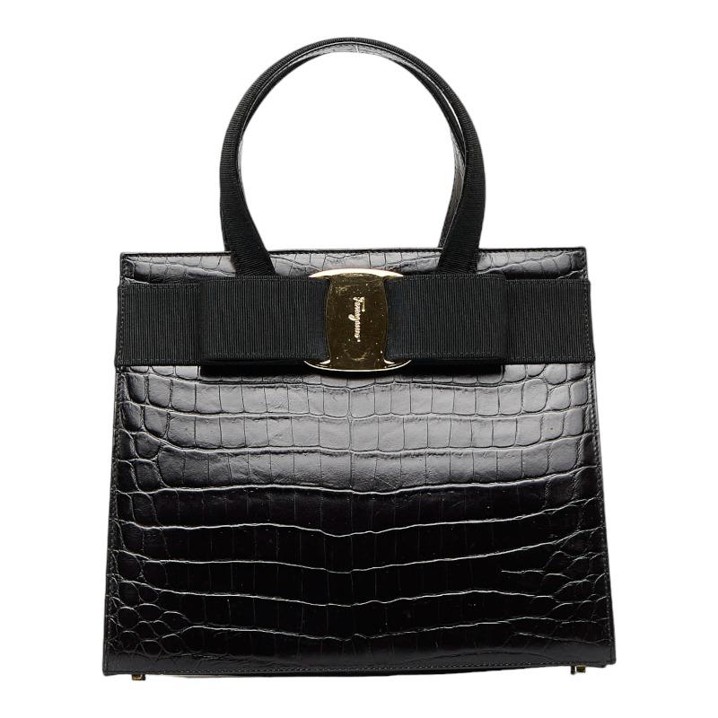 Ferragamo　ハンドバッグ　ヴァラリボン　レザー　ゴールド金具　ブラック Ferragamo ハンドバッグ ヴァラリボン レザー ゴールド金具