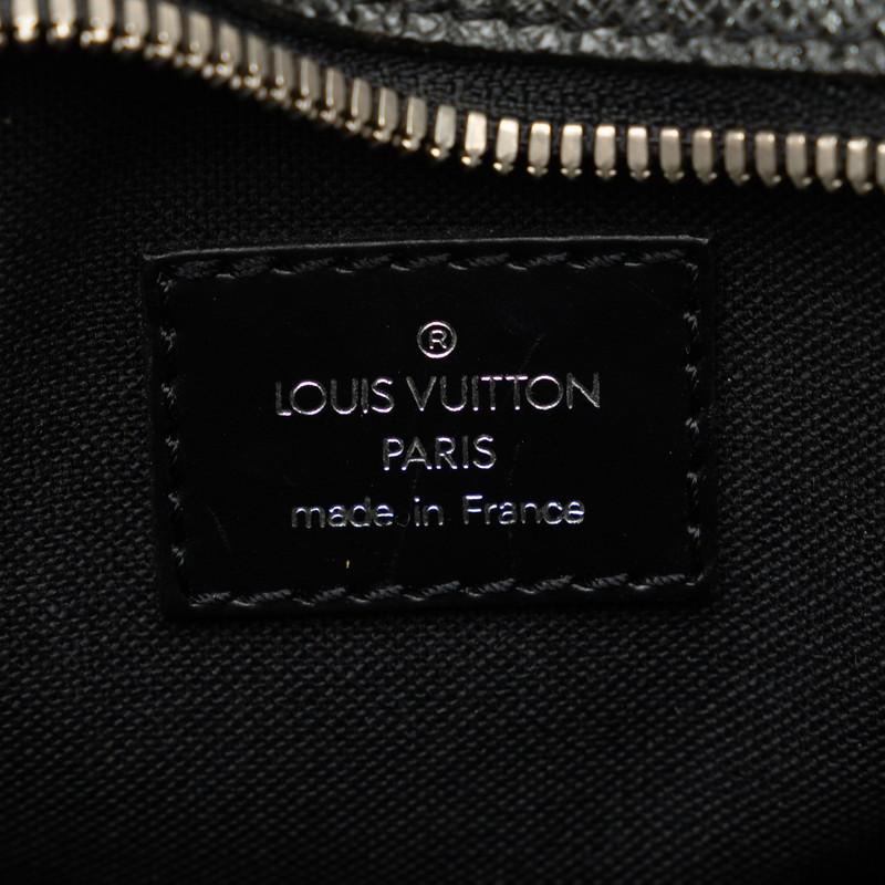 LOUIS VUITTON ルイ ヴィトン タイガ サヤン 斜め掛け LOUIS VUITTON ルイ ヴィトン タイガ サヤン 斜め掛け