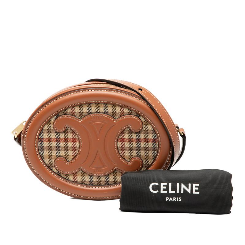 CELINE（セリーヌ） トリオンフ オーバルパース キュイル 斜め掛け