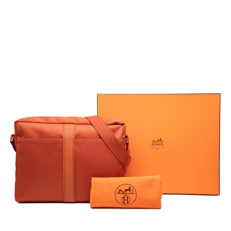 HERMES（エルメス） アカプルコバサスMM 斜め掛け ショルダーバッグ
