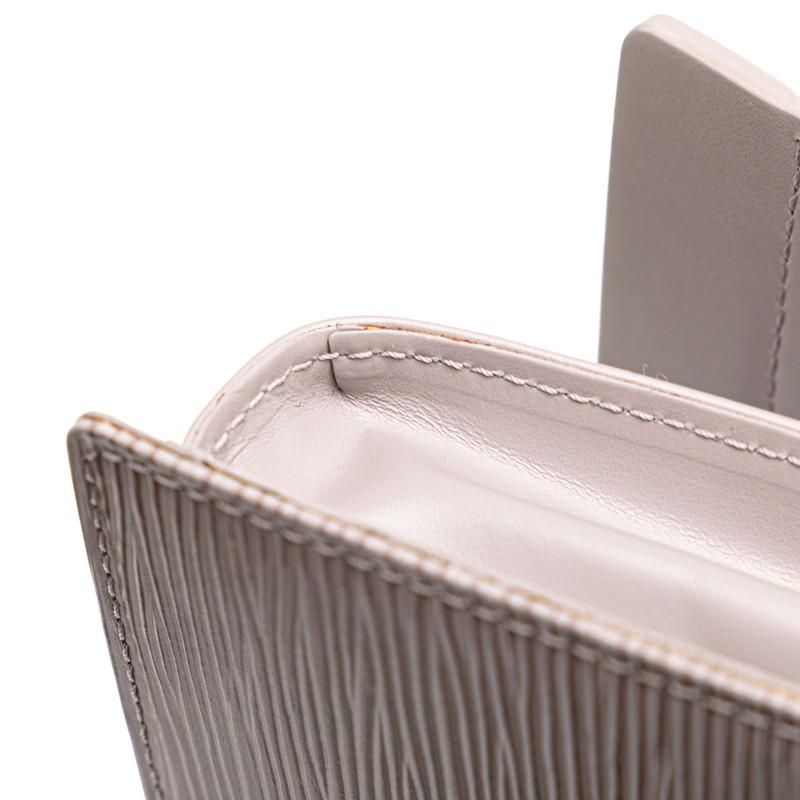 LOUIS VUITTON（ルイ・ヴィトン） ルイ ヴィトン エピ オンフルール