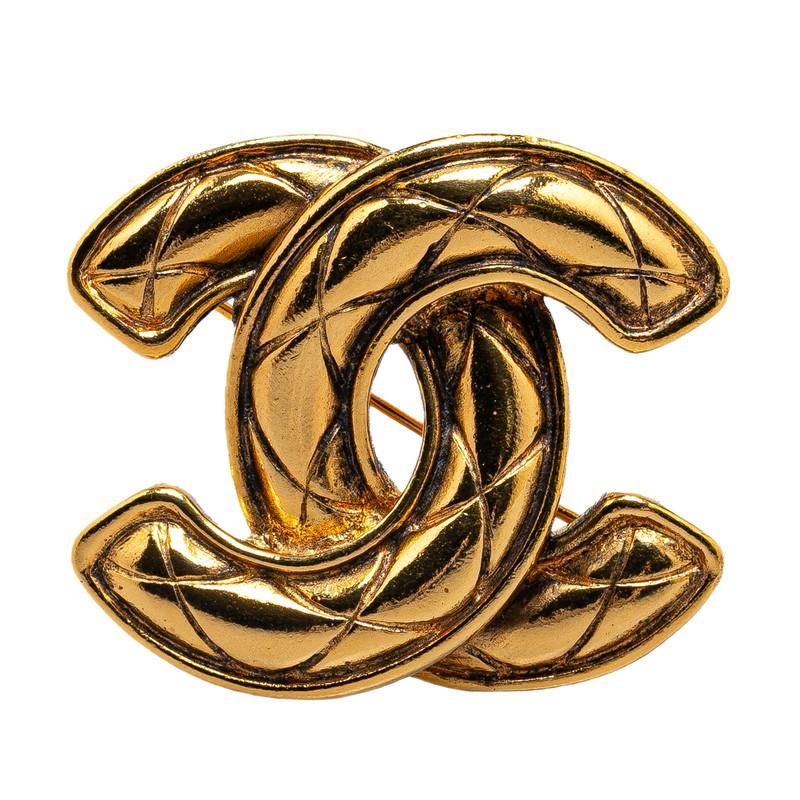 【極美品】CHANELシャネル ゴールド ココマーク　マトラッセ　ブローチ CHANEL（シャネル） ココマーク マトラッセ ブローチ ゴールド メッキ