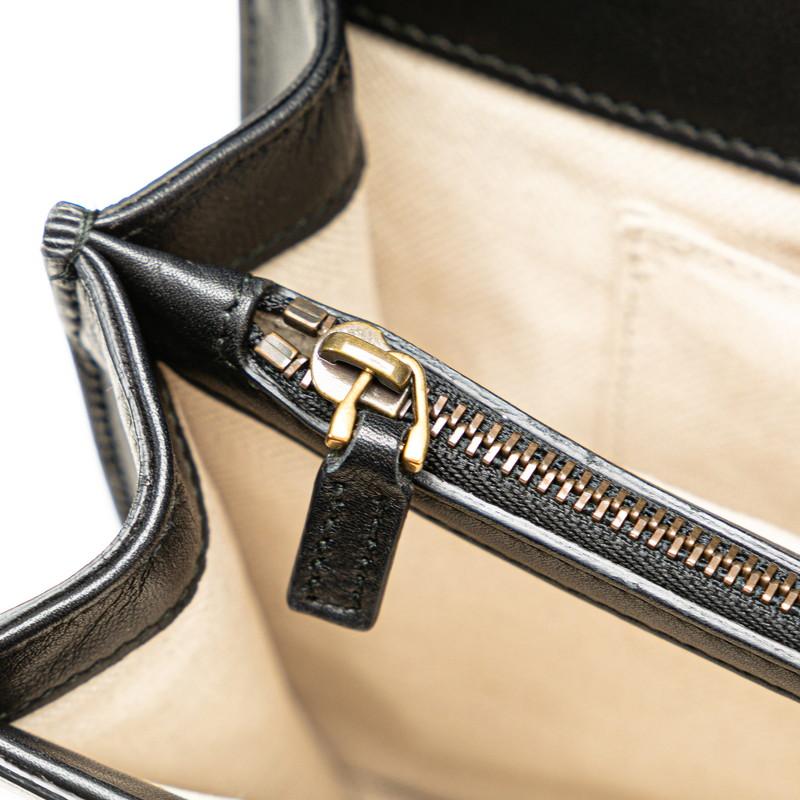 GUCCI グッチ タイガー スター スタッズ ワンショルダーバッグ GUCCI グッチ タイガー スター スタッズ ワンショルダーバッグ