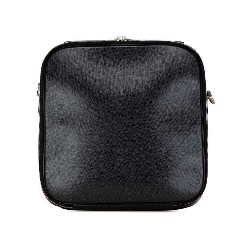 LOUIS VUITTON ルイ ヴィトン タイガ ポルトオルディナトゥール LOUIS VUITTON ルイ ヴィトン タイガ ポルトオルディナトゥール
