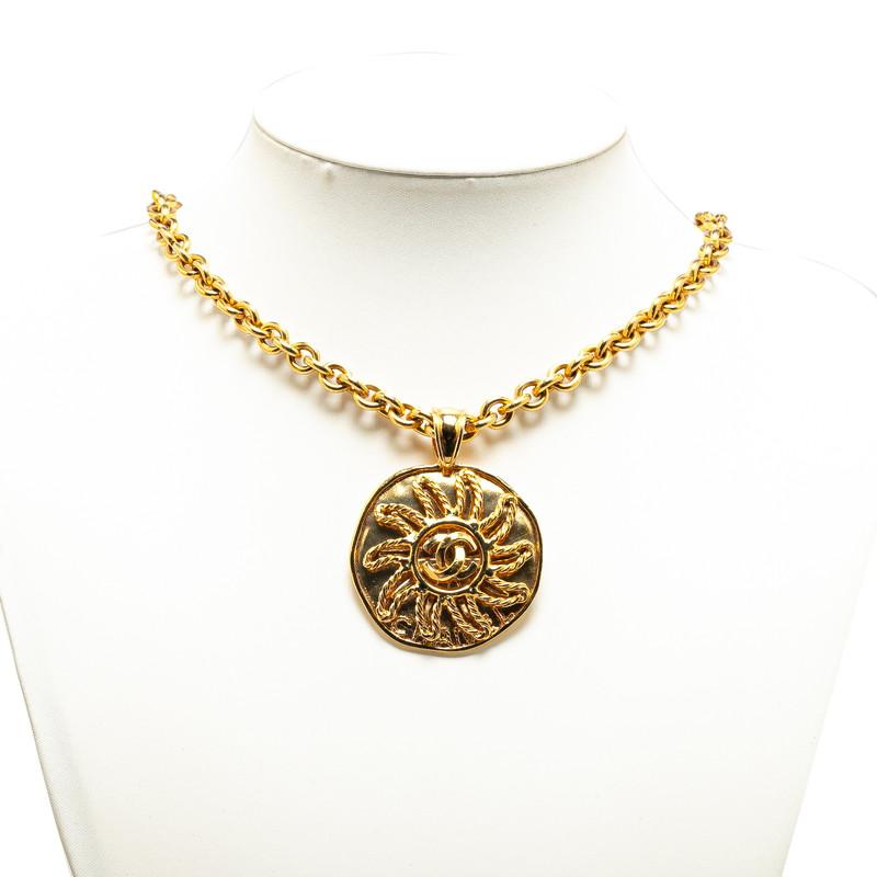 CHANEL シャネル ヴィンテージ ココマーク 太陽 モチーフ CHANEL シャネル ヴィンテージ ココマーク 太陽 モチーフ