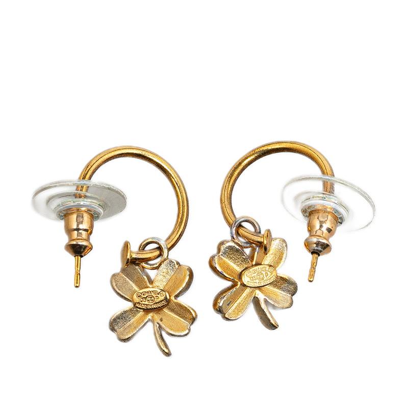 CHANEL（シャネル） クローバー モチーフ ピアス ゴールド メッキ 