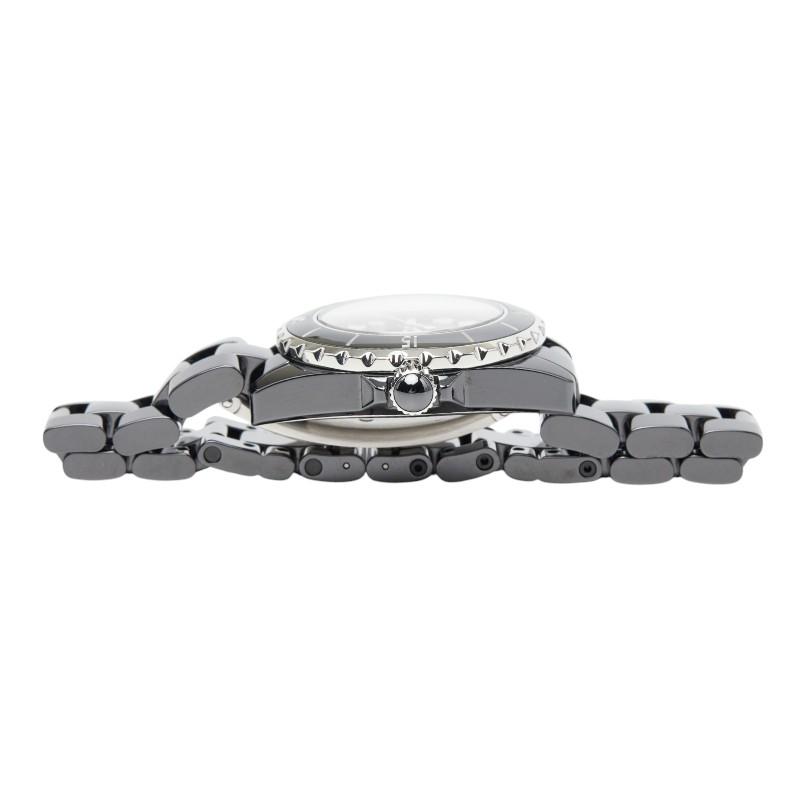 CHANEL（シャネル） J12 腕時計 H0682 クオーツ ブラック文字盤