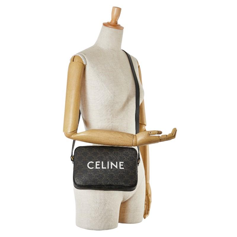 CELINE（セリーヌ） トリオンフ スクエア ショルダーバッグ ブラック