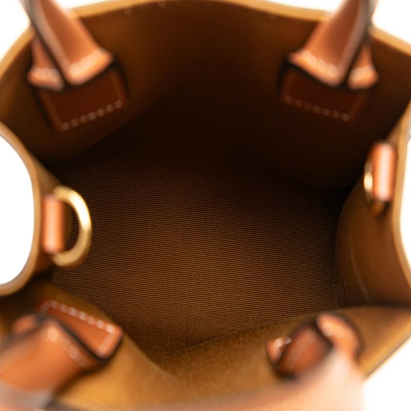 CELINE（セリーヌ） トリオンフ ミニ バーティカル カバ ハンドバッグ