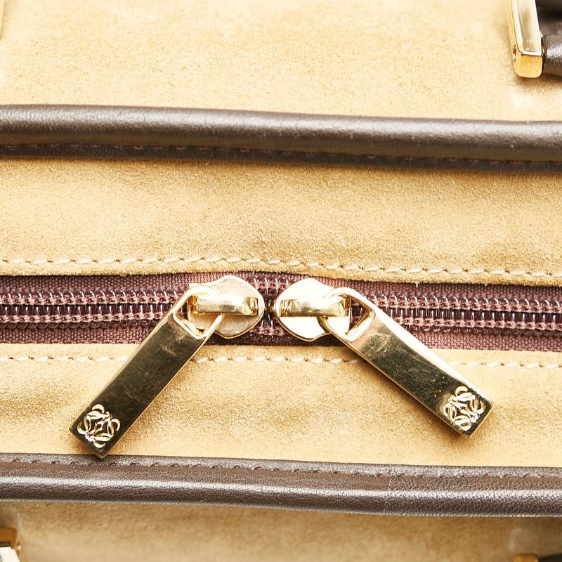 【LOEWE】ミニボストンバッグ　アマソナ28 アナグラム型押し　スエード LOEWE（ロエベ） アマソナ28 アナグラム ハンドバッグ ミニボストン