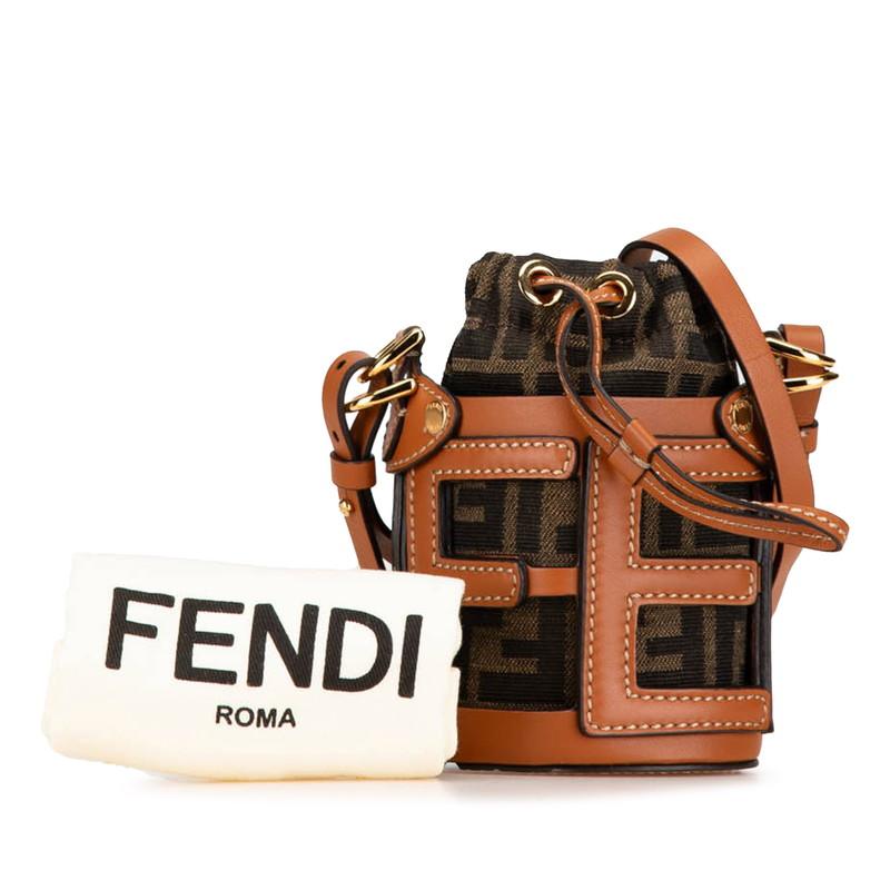 FENDI（フェンディ） ズッカ ナノ ステップアウト 斜め掛け ショルダー