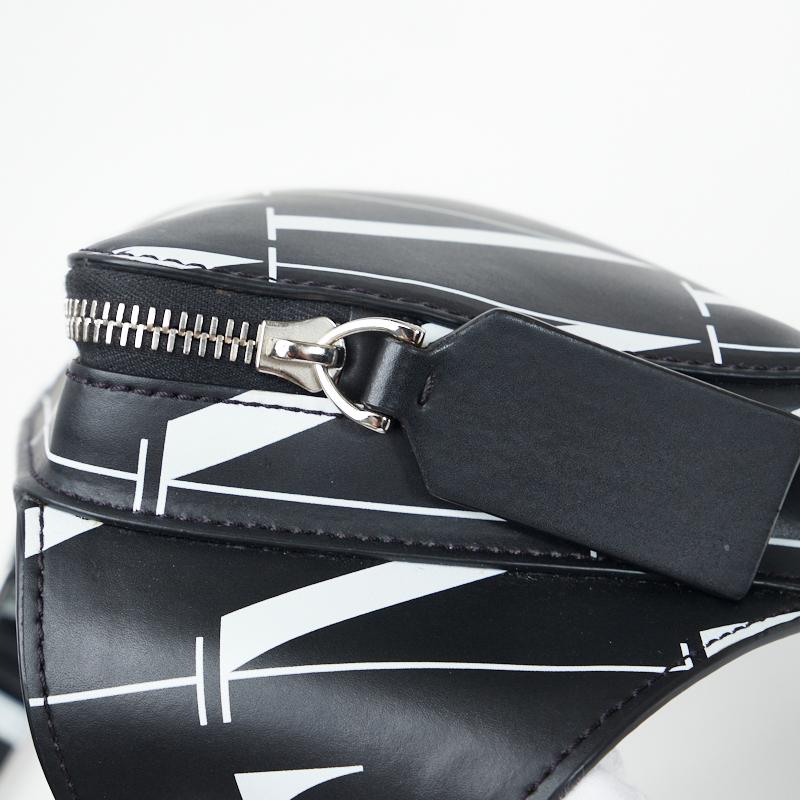 VALENTINO ヴァレンティノ VLTNタイムズ ボディバッグ ウエスト VALENTINO ヴァレンティノ VLTNタイムズ ボディバッグ ウエスト