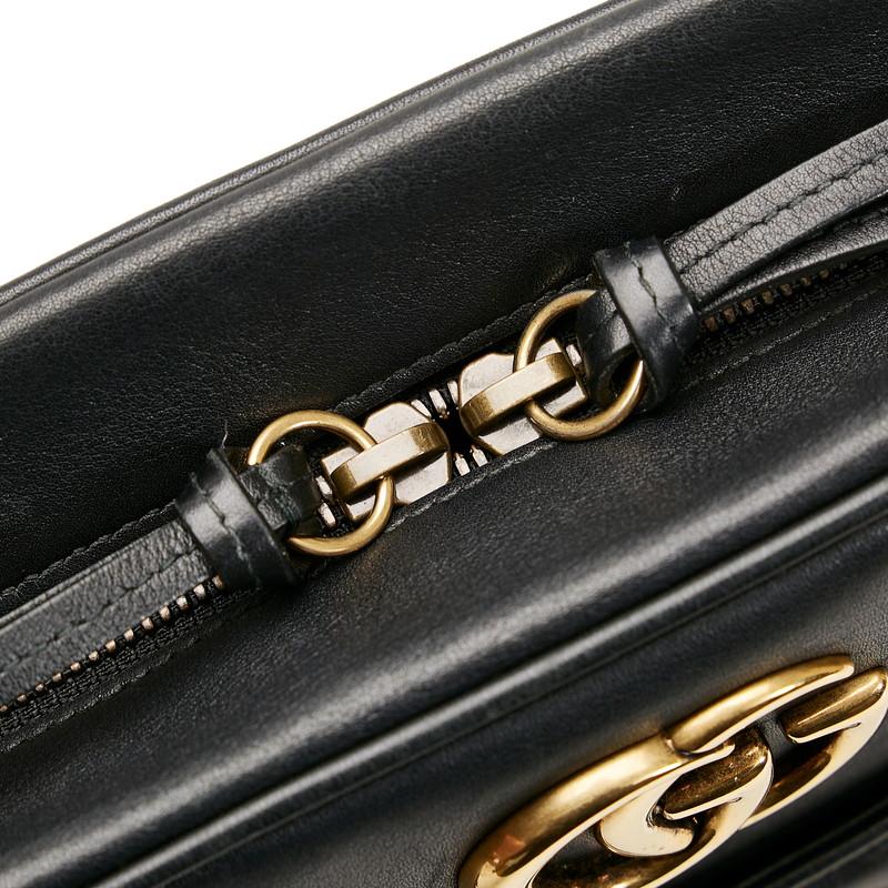GUCCI グッチ GGマーモント キルティング 斜め掛け チェーン GUCCI グッチ GGマーモント キルティング 斜め掛け チェーン