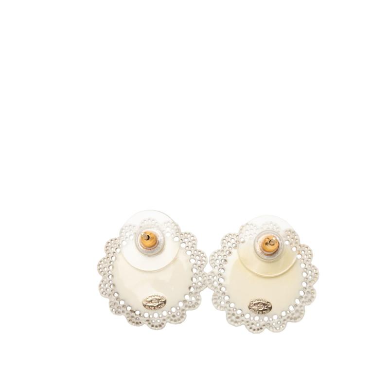CHANEL（シャネル） ココマーク フラワーモチーフ ラウンド スタッズ