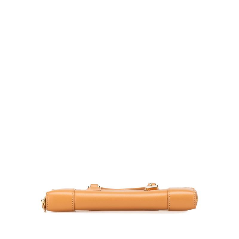 LOEWE（ロエベ） アマソナポーチ ラウンドファスナー 長財布