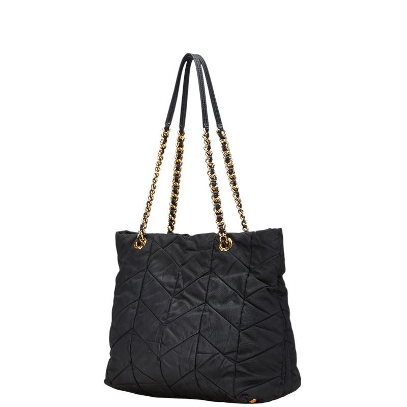 プラダ チェーンショルダーバッグ トートバッグ 三角タグ キルティング PRADA（プラダ） 三角ロゴプレート キルティング チェーン ショルダー