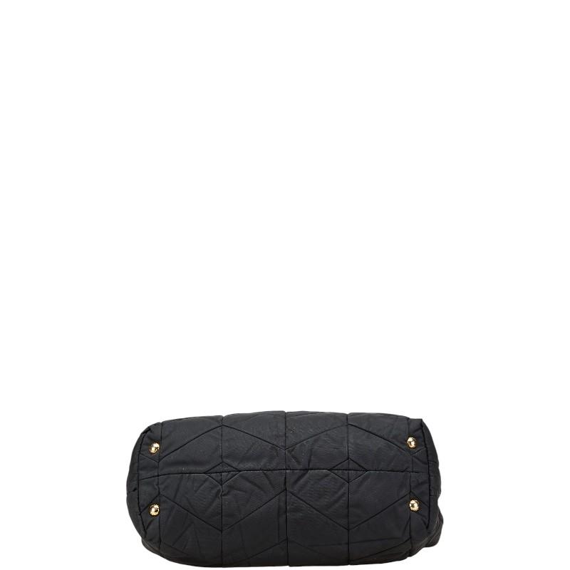 PRADA（プラダ） 三角ロゴプレート キルティング チェーン ショルダー