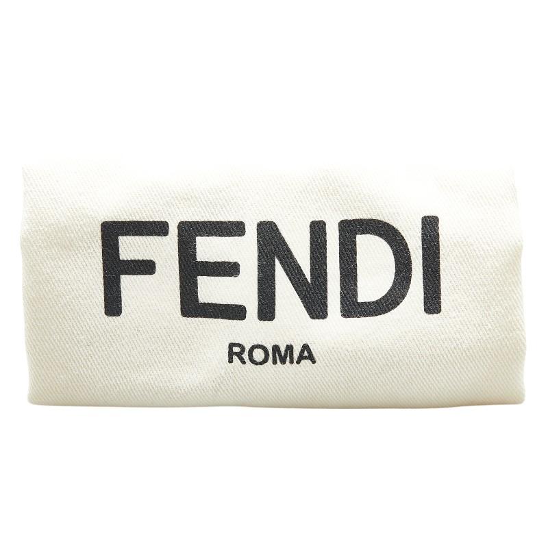 FENDI（フェンディ） ミニボックス チャーム キーホルダー 7AR894