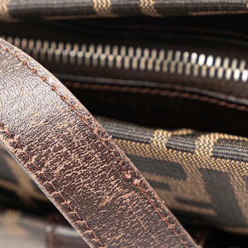 FENDI（フェンディ） ズッカ ワンショルダーバッグ 26566 ブラウン