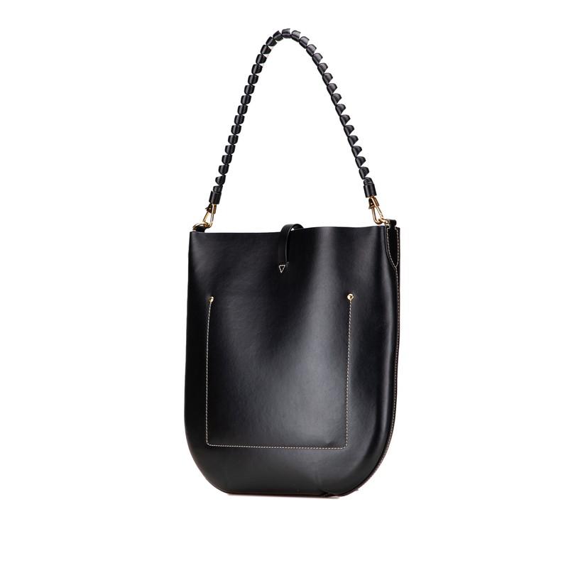 バーバリー TBロゴ ワンショルダーバッグ レザー レディース BURBERRY 【228-28943】 BURBERRY（バーバリー） TBロゴ ワンショルダーバッグ ブラック レザー